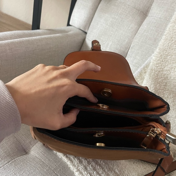 Vegan Leather Brown Bag - Picture 3 of 4